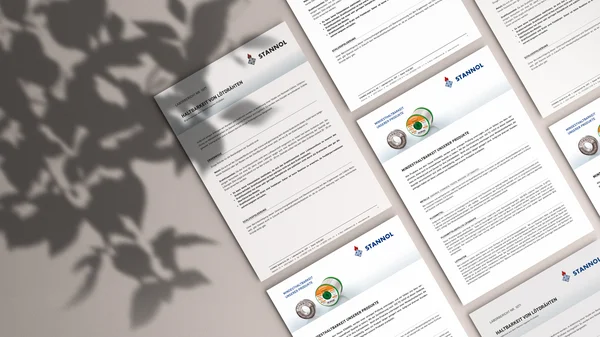 The picture shows several data sheets from Stannol, etwa on the durability of solder wires.