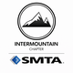 [Translate to Englisch:] Schwarz-weißes Logo mit Bergmotiv, darunter "Intermountain Chapter" und "SMTA".